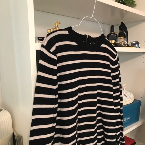 Striped sweater from Forever 21! - Picture 2 of 6